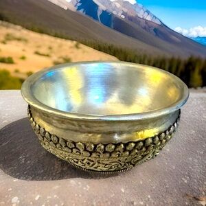 Stunning HandCarved Traditional Tibetan Auspicious Floral Pattern Rice Wine Bowl